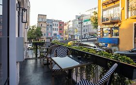 Marlon Hotel